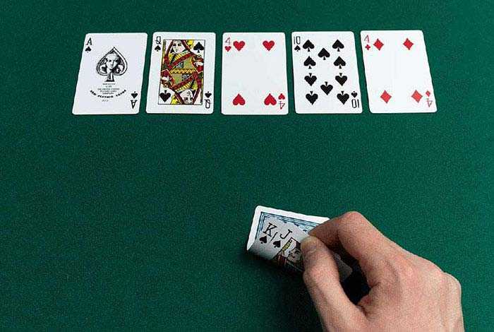 В покере играют 5 карт как создать онлайн рулетку