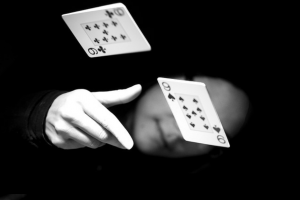 Фолд-эквити в покере: что это и как влияет на применение блефов в игре