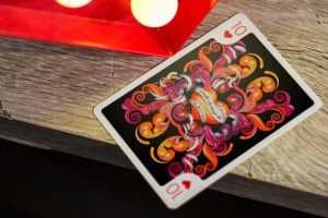 Playing Arts ZERO: когда покер перекликается с произведениями искусства